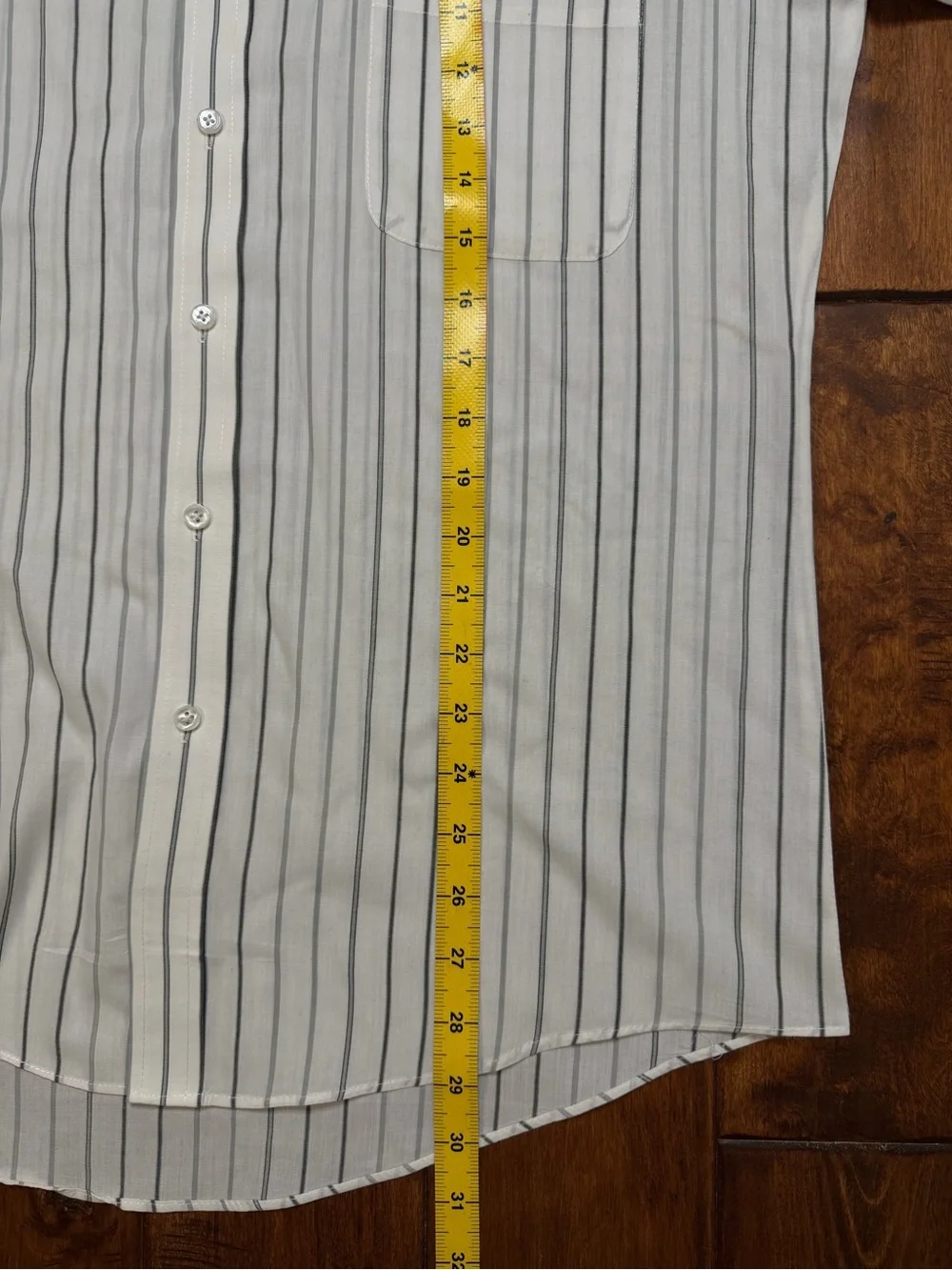 Towncraft White Short Sleeve Button-Down Shirt with Black Pinstripes sz. 15 neck